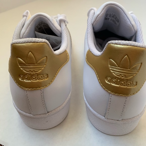 New Adidas Superstar Gold/White Sneaker Size 6 - Picture 6 of 12